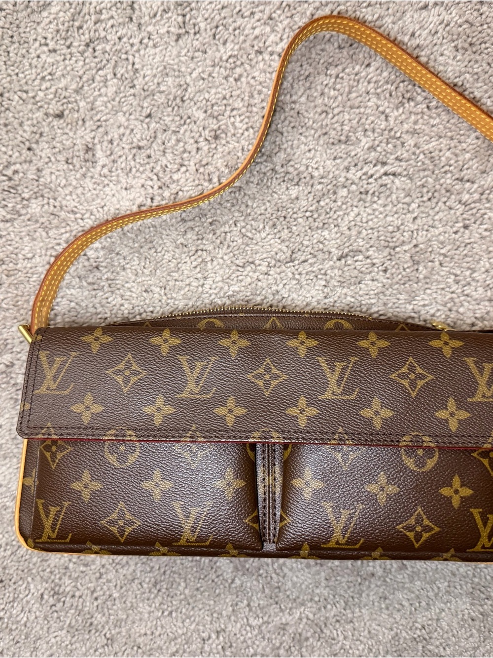 Louis Vuitton Viva-Cité MM Monogram